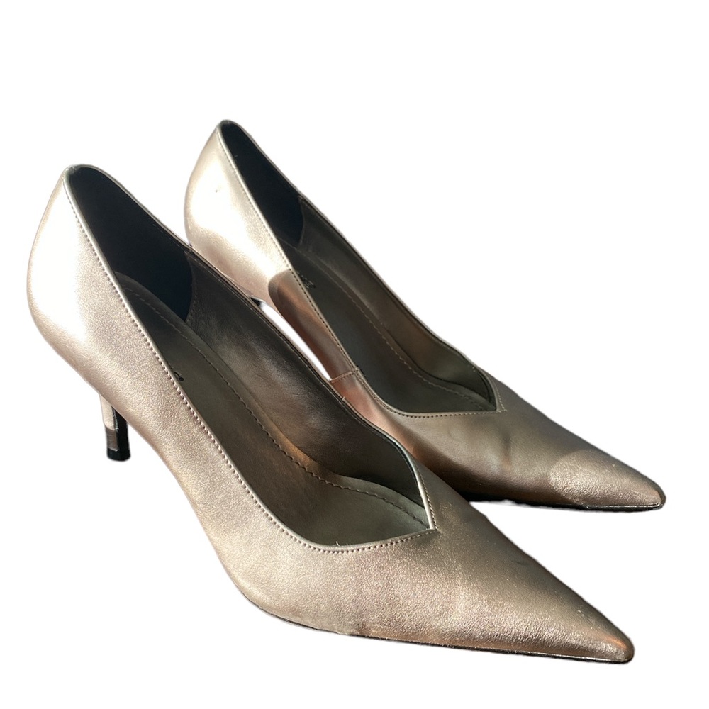 Predictions bronze pointy toed heels